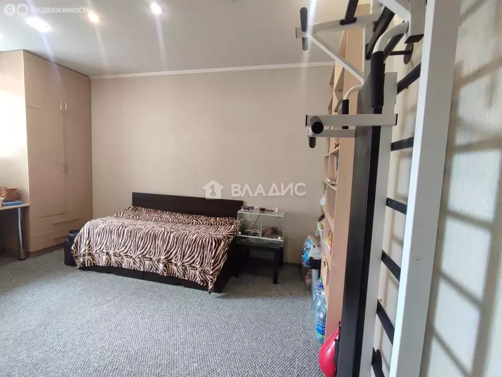 2-комнатная квартира: Челябинск, Южная улица, 2В (130.5 м) - Фото 1
