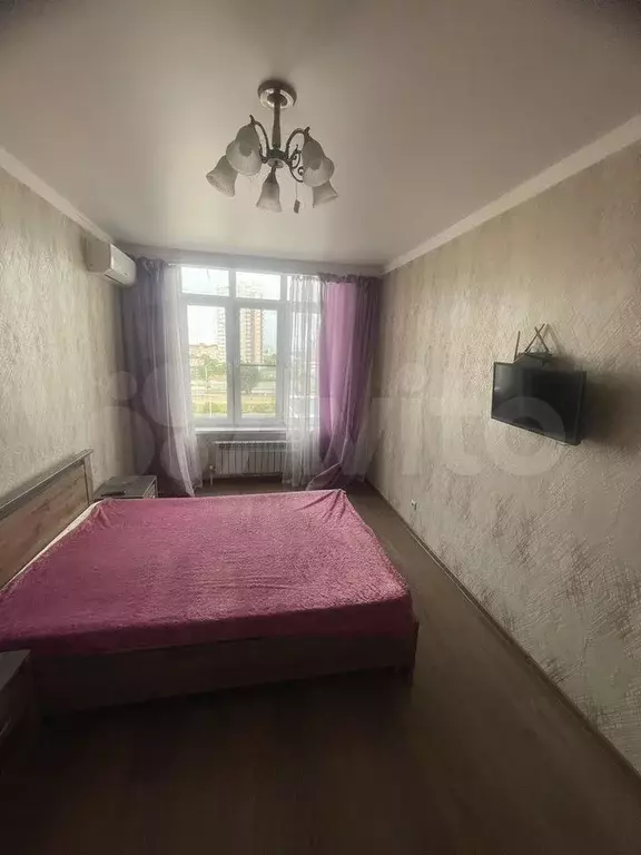 1-к. квартира, 40 м, 4/9 эт. - Фото 0