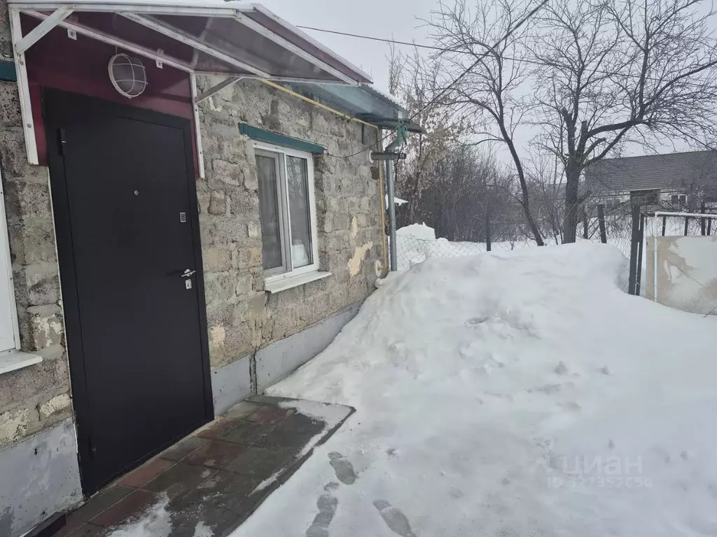 Дом в Саратовская область, Петровск ул. Братьев Костериных, 89 (88 м) - Фото 1