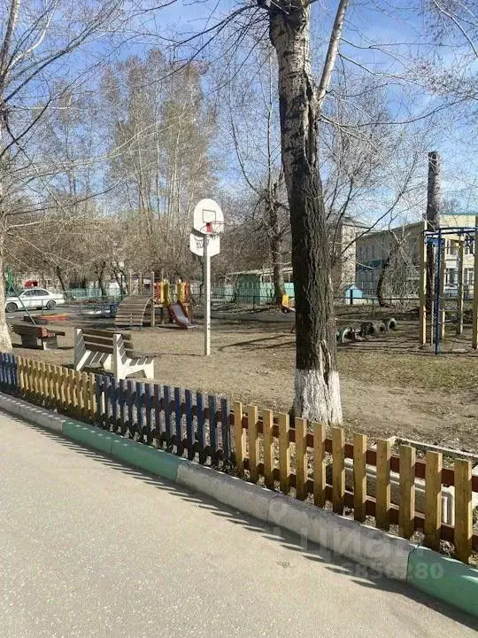 3-к кв. Новосибирская область, Новосибирск ул. Ватутина, 17 (55.9 м) - Фото 0