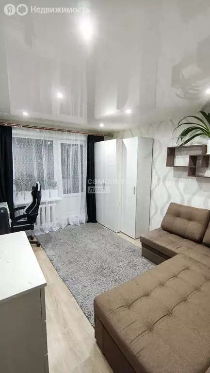 2-комнатная квартира: Кирово-Чепецк, улица Володарского, 1 (47 м) - Фото 1