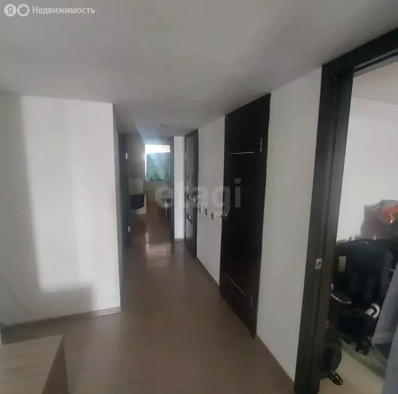 4-комнатная квартира: Якутск, улица Жорницкого, 7/26 (91.9 м) - Фото 1