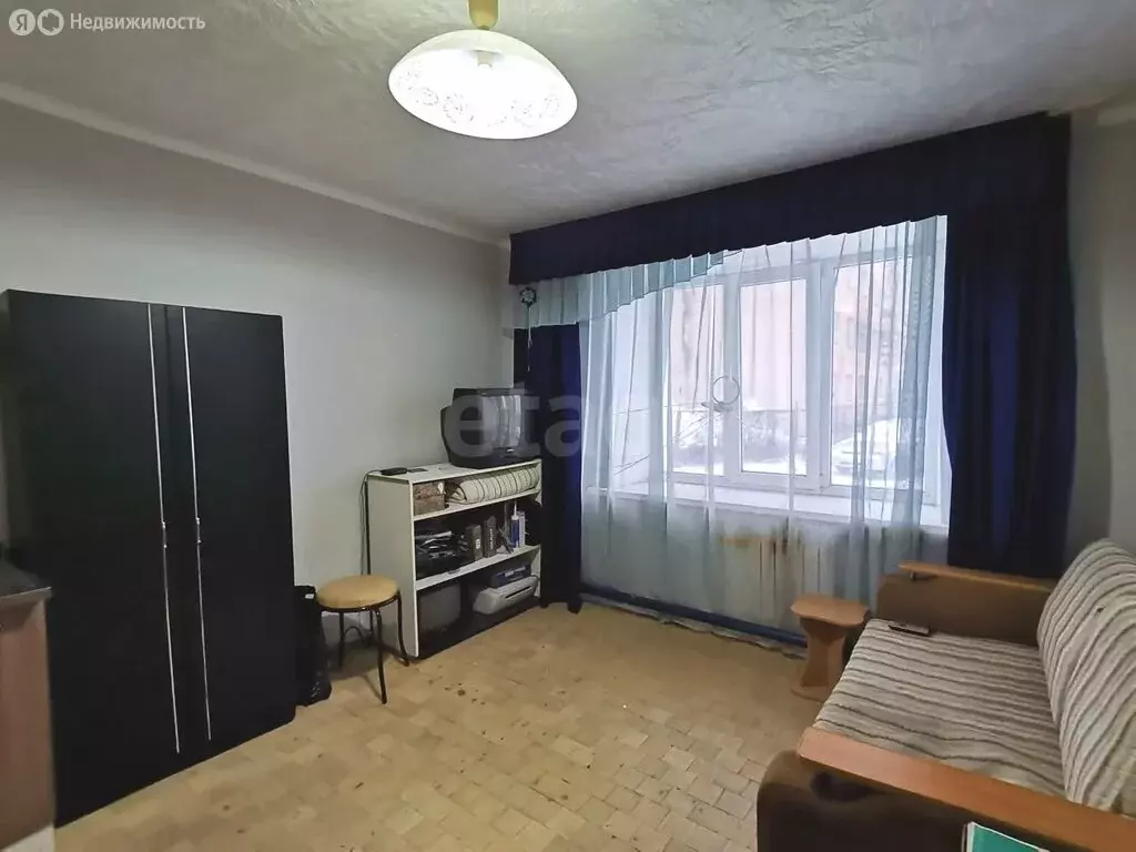 Квартира-студия: Тюмень, улица Олега Антонова, 4 (14.1 м) - Фото 2