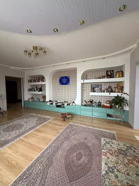 3-к кв. Астраханская область, Астрахань ул. Сен-Симона, 33к1 (117.4 м) - Фото 1