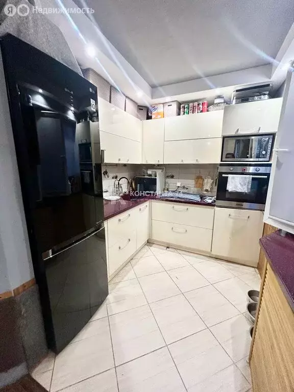 3-комнатная квартира: Челябинск, улица Барбюса, 69Б (56.8 м) - Фото 1