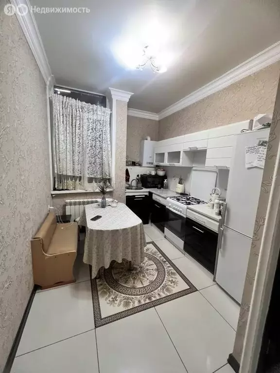 1-комнатная квартира: Махачкала, улица Мурсалова, 47 (48 м) - Фото 1