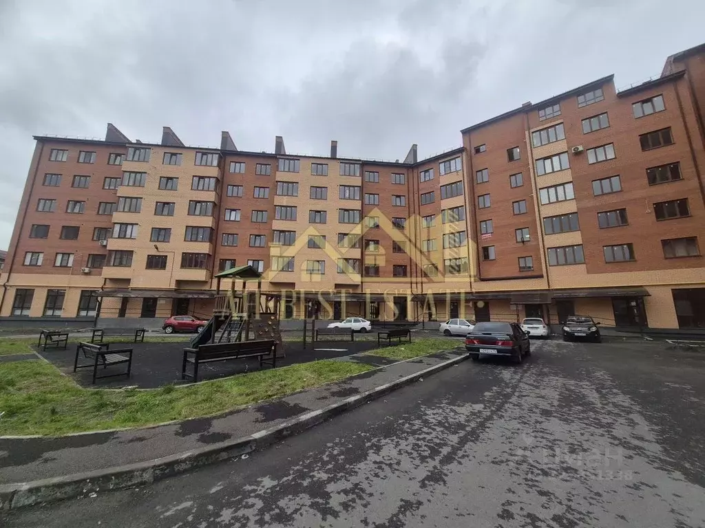 3-к кв. Северная Осетия, Владикавказ ул. Генерала Дзусова, 16В (85.0 ... - Фото 1