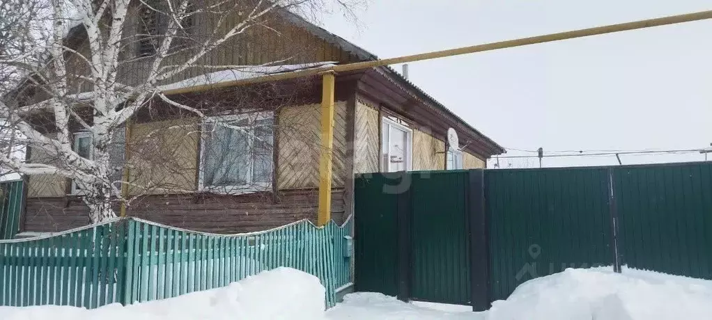 Дом в Челябинская область, Варненский муниципальный округ, с. ... - Фото 1