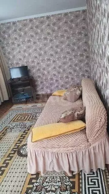 2-к. квартира, 46 м, 2/9 эт. - Фото 0