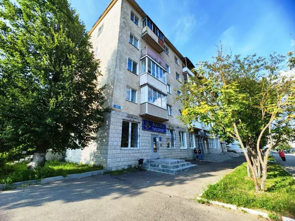 3-к кв. Владимирская область, Кольчугино пл. Ленина, 1/2 (55.2 м) - Фото 1