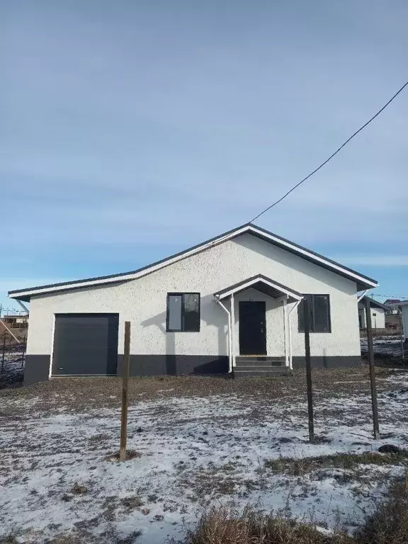 Дом в Красноярский край, Красноярск городской округ, пос. Солонцы  ... - Фото 1