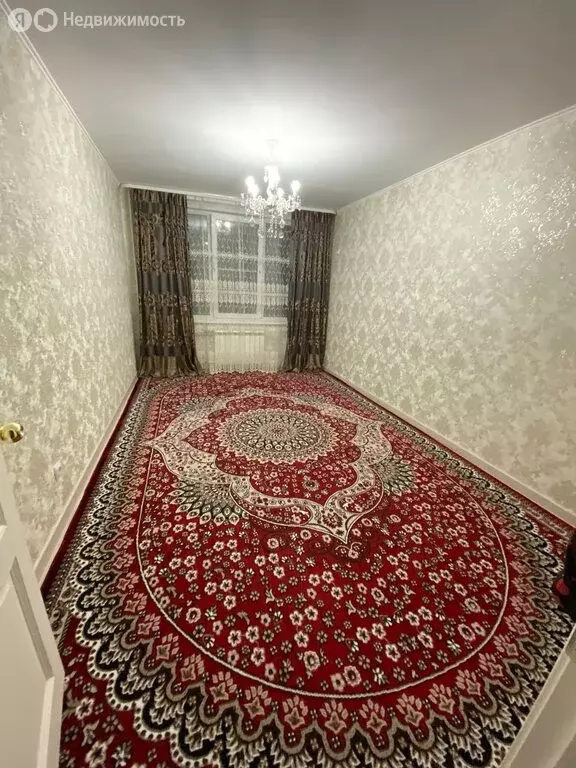 4-комнатная квартира: Санкт-Петербург, Будапештская улица, 66к1 (77 м) - Фото 1