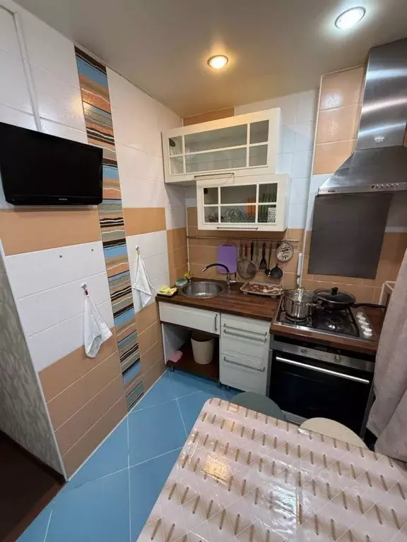 2-к кв. Ямало-Ненецкий АО, Новый Уренгой 2-й мкр, ул. ... - Фото 2