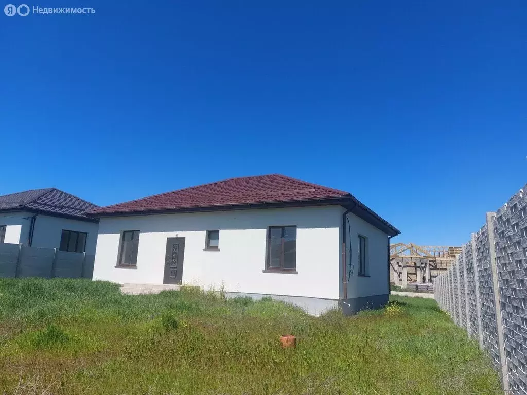 Дом в Трудовское сельское поселение, село Строгоновка (95 м) - Фото 1