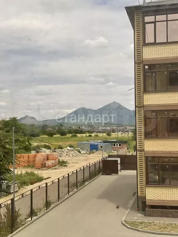 2-к. квартира, 61,7 м, 2/4 эт. - Фото 0
