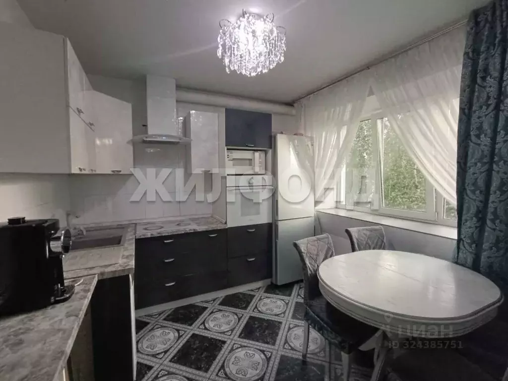 3-к кв. Хакасия, Абакан ул. Щорса, 30 (66.8 м) - Фото 2