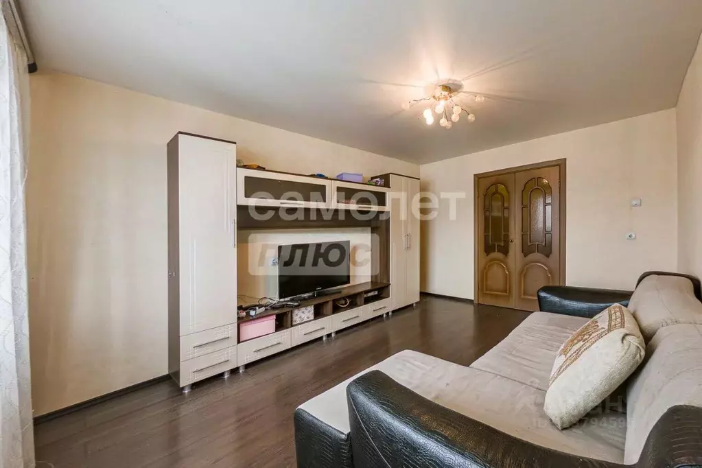 3-к кв. Свердловская область, Екатеринбург ул. Маневровая, 27А (62.8 ... - Фото 1