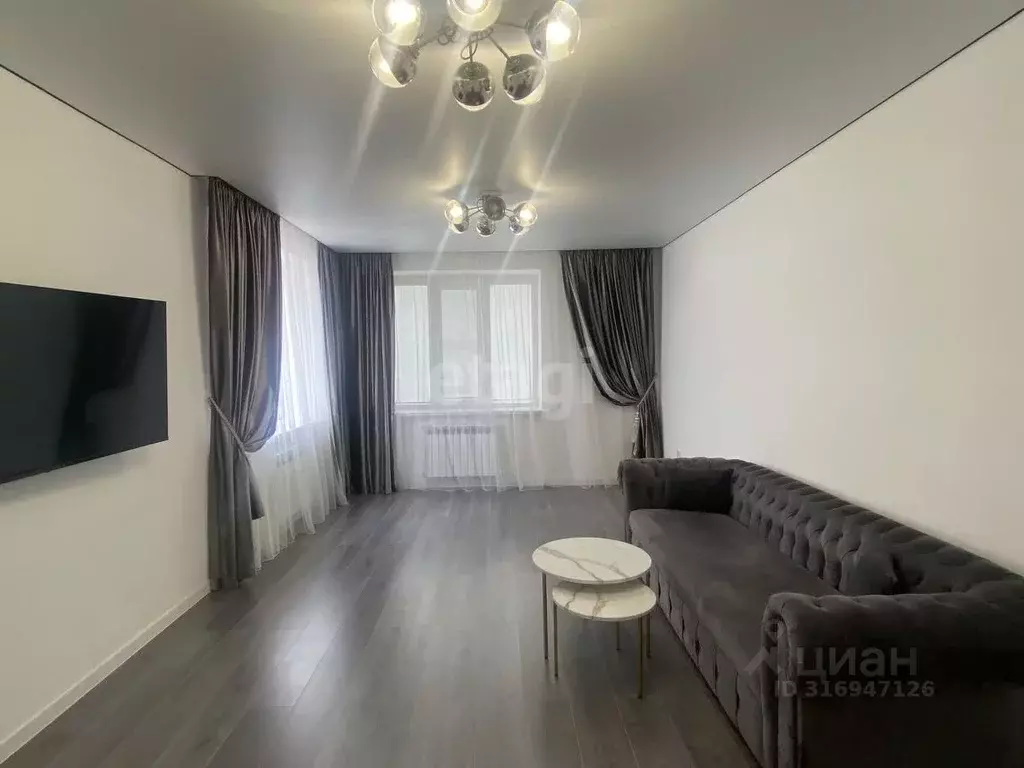 3-к кв. Карачаево-Черкесия, Черкесск ул. Космонавтов, 98Б (96.5 м) - Фото 0