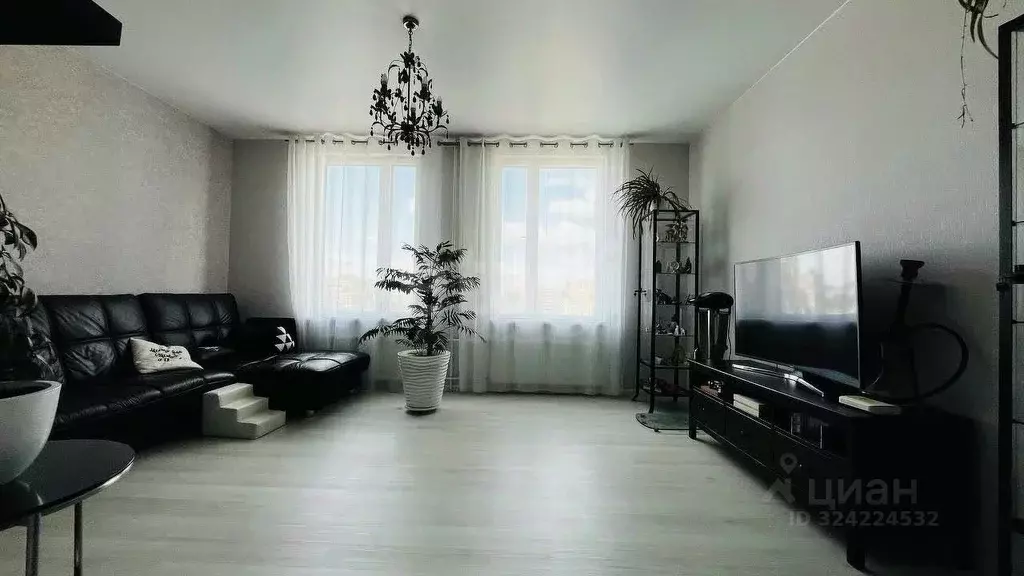 3-к кв. Татарстан, Казань ул. Сибгата Хакима, 60 (109.3 м) - Фото 1