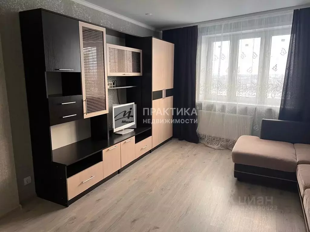 2-к кв. Липецкая область, Липецк ул. И.В. Свиридова, 14 (67.0 м) - Фото 1