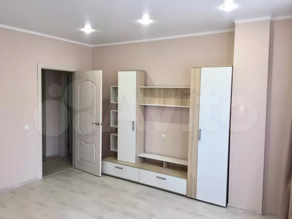 1-к. квартира, 42,1 м, 1/9 эт. - Фото 1