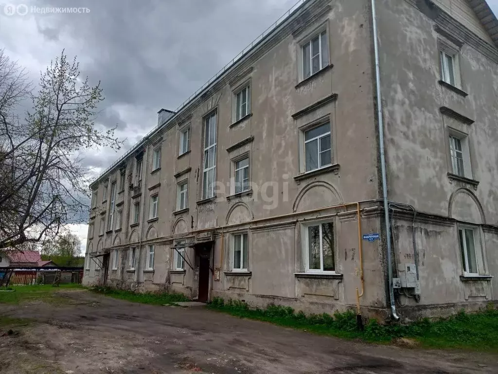 3-комнатная квартира: посёлок городского типа Новозавидовский, ... - Фото 0