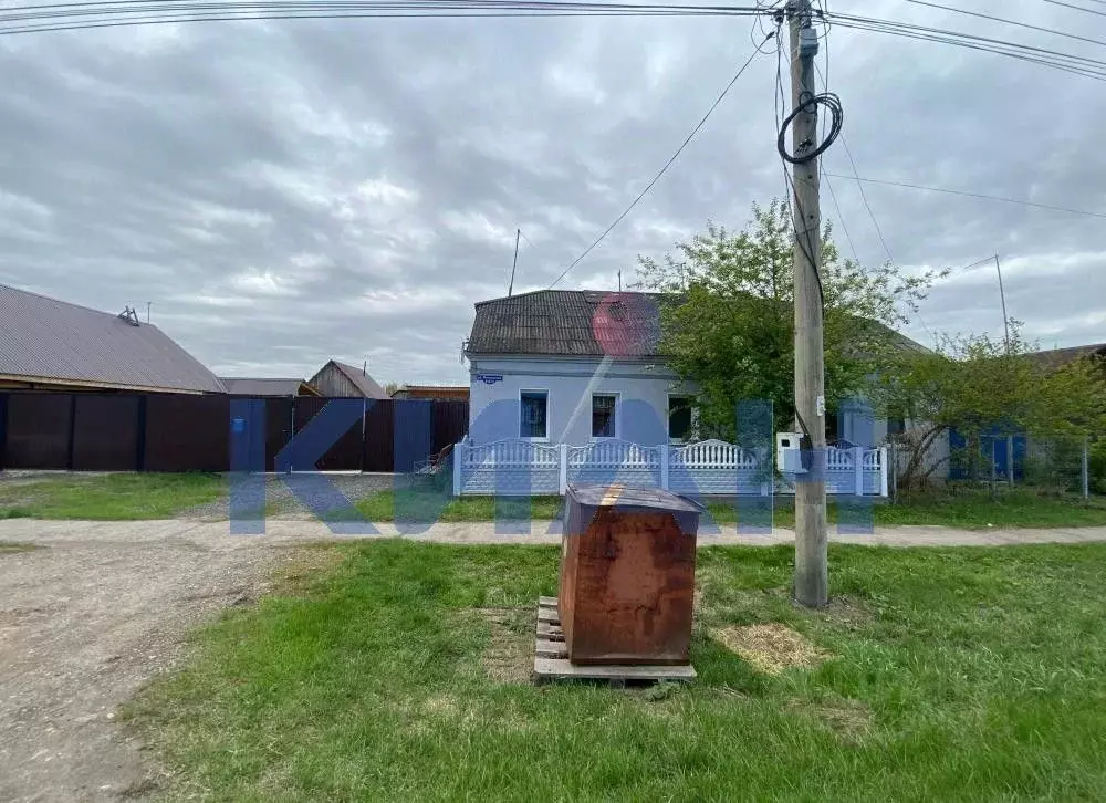 Дом в Красноярский край, Емельяново городское поселение, Емельяново ... - Фото 1