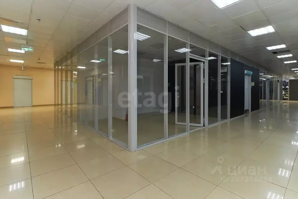 Торговая площадь в Тюменская область, Тюмень ул. Некрасова, 10 (17 м) - Фото 1