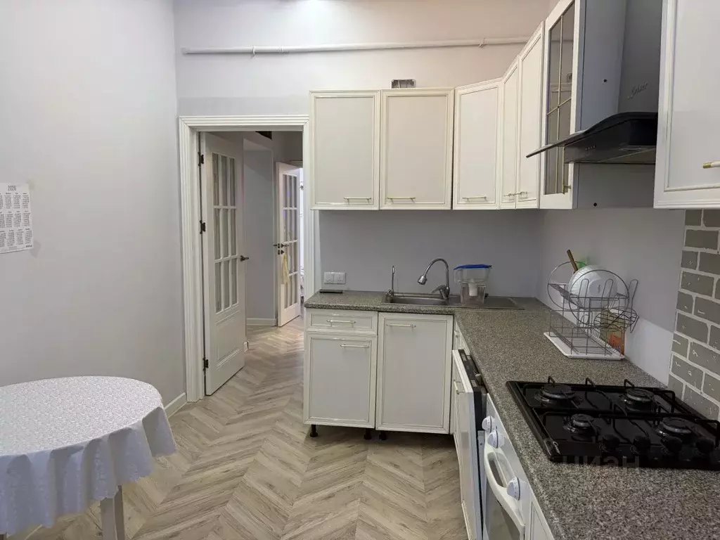 2-к кв. Коми, Сыктывкар ул. Ленина, 43 (65.0 м) - Фото 1