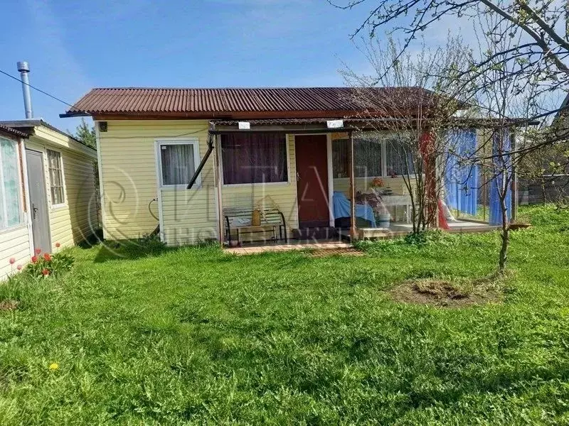 Дом в Ленинградская область, Приозерское городское поселение, Заречный ... - Фото 1