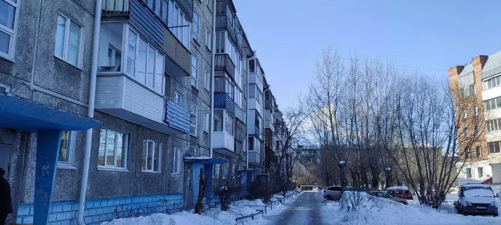 3-к кв. Омская область, Омск ул. 3-я Молодежная, 52 (64.1 м) - Фото 2