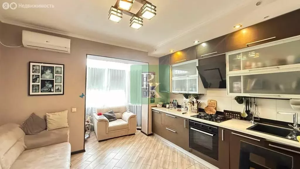 2-комнатная квартира: Симферополь, Луговая улица, 6Н/2А (60 м) - Фото 1