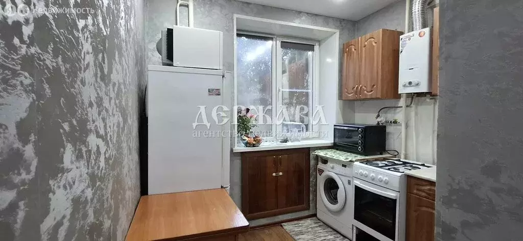 2-комнатная квартира: Старый Оскол, Комсомольская улица, 42 (45.68 м) - Фото 1