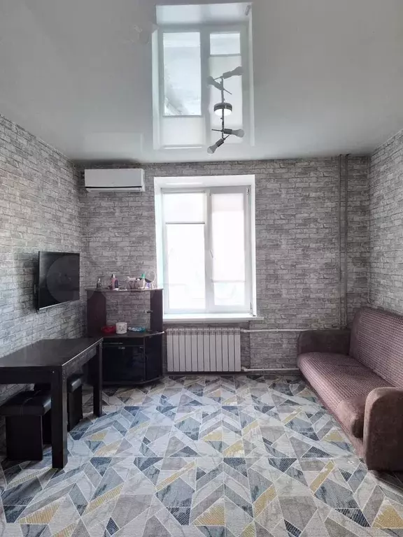 Комната 21,7 м в 1-к., 2/5 эт. - Фото 0