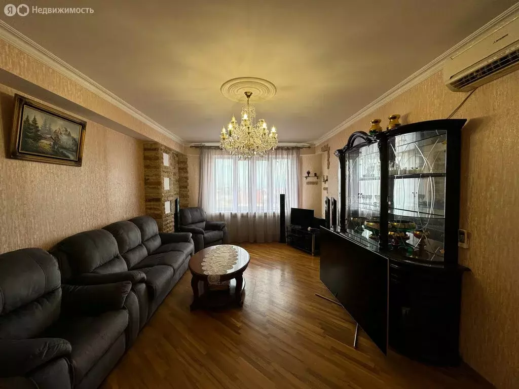 3-комнатная квартира: Дербент, улица Расулбекова, 19А (85 м) - Фото 0