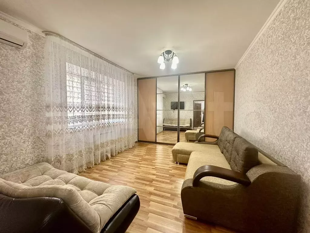 1-к. квартира, 42 м, 4/5 эт. - Фото 0