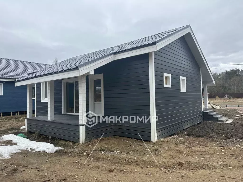 Дом в Ленинградская область, Выборгский район, Рощинское городское ... - Фото 1