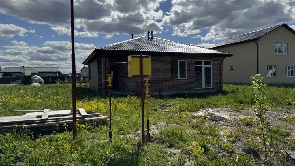 Дом в Ленинградская область, Тосненский район, Ульяновское городское ... - Фото 1
