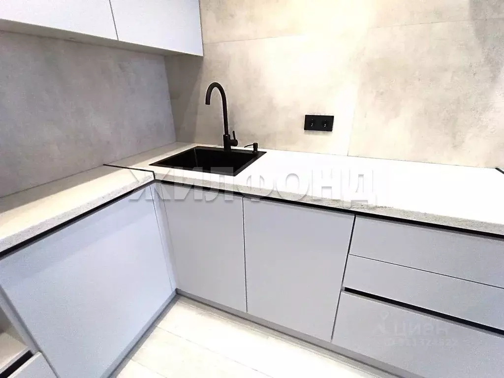 2-к кв. Кемеровская область, Кемерово бул. Строителей, 60к3 (40.0 м) - Фото 1