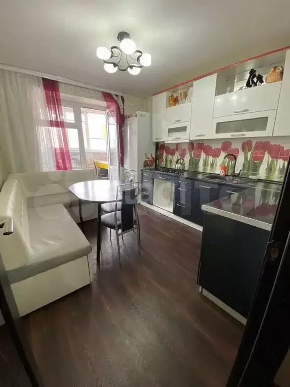 2-к. квартира, 54 м, 8/9 эт. - Фото 1