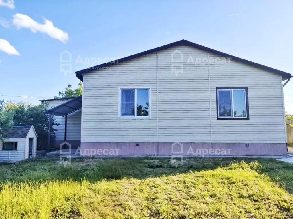 Дом в Волгоградская область, Волгоград ул. Шурухина, 86/1410 (106 м) - Фото 1