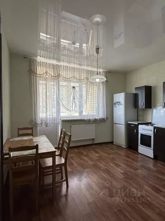 2-к кв. Краснодарский край, Краснодар Российская ул., 72/2 (75.0 м) - Фото 0