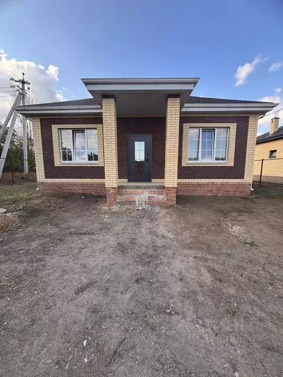 Дом в Ростовская область, Неклиновский район, с. Новобессергеневка ул. ... - Фото 1