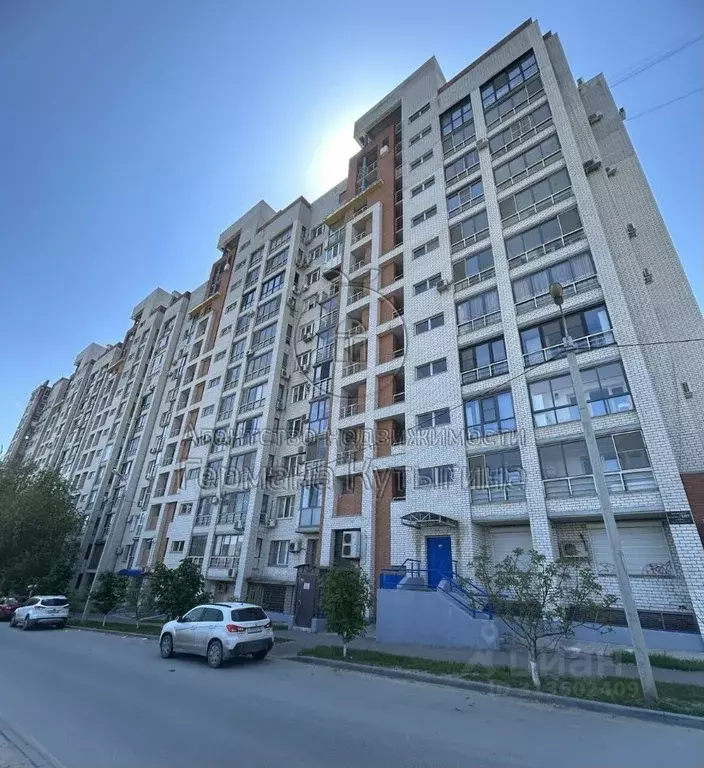 2-к кв. Волгоградская область, Волгоград Авиаторская ул., 1б (70.2 м) - Фото 0