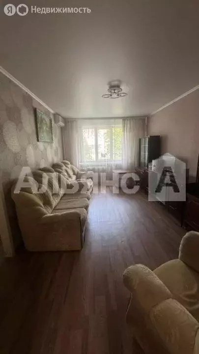 3-комнатная квартира: Волгодонск, улица Ленина, 97 (61.9 м) - Фото 1