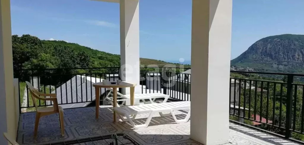 Дом в Крым, Ялта муниципальный округ, Краснокаменка пгт ул. Имени Амет ... - Фото 1