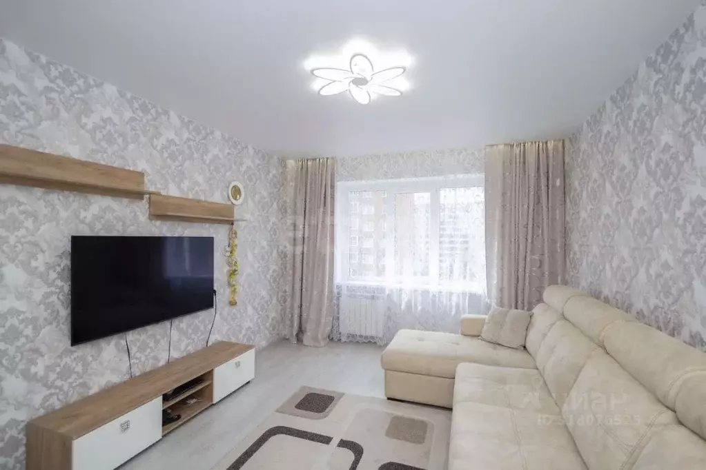 3-к кв. Новосибирская область, Новосибирск ул. Тюленина, 15/1 (66.6 м) - Фото 0
