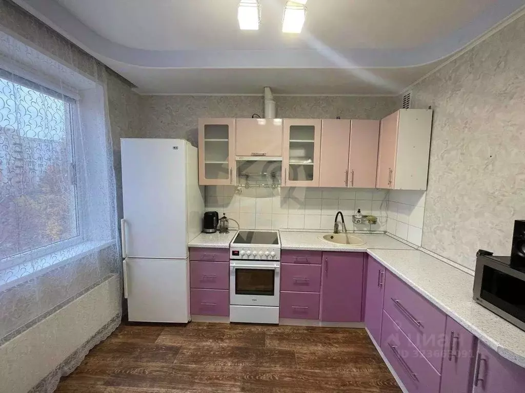 3-к кв. Белгородская область, Старый Оскол Восточный мкр, 14 (64.0 м) - Фото 1