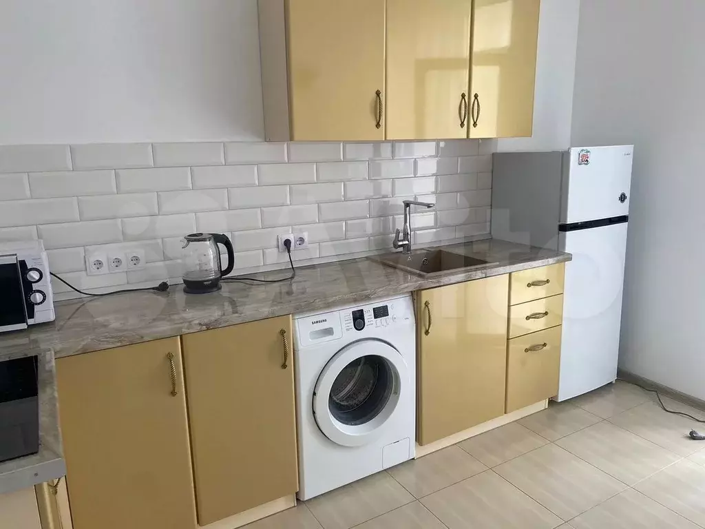 1-к. квартира, 40 м, 3/16 эт. - Фото 0