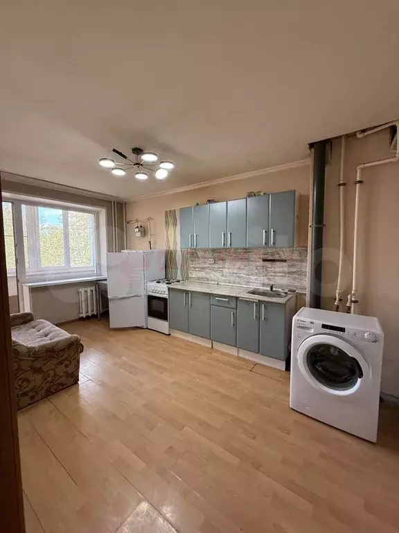 2-к. квартира, 60 м, 2/10 эт. - Фото 1